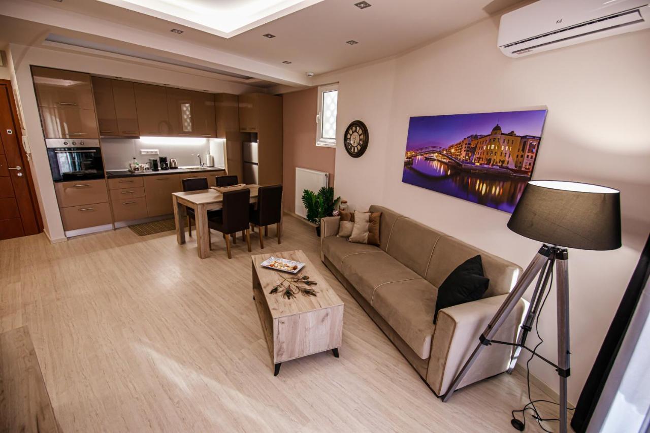 Helena'S Apartment Two Волос Екстериор снимка