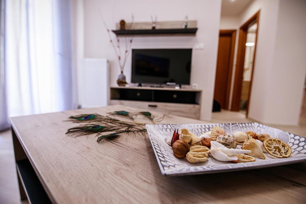 Helena'S Apartment Two Волос Екстериор снимка