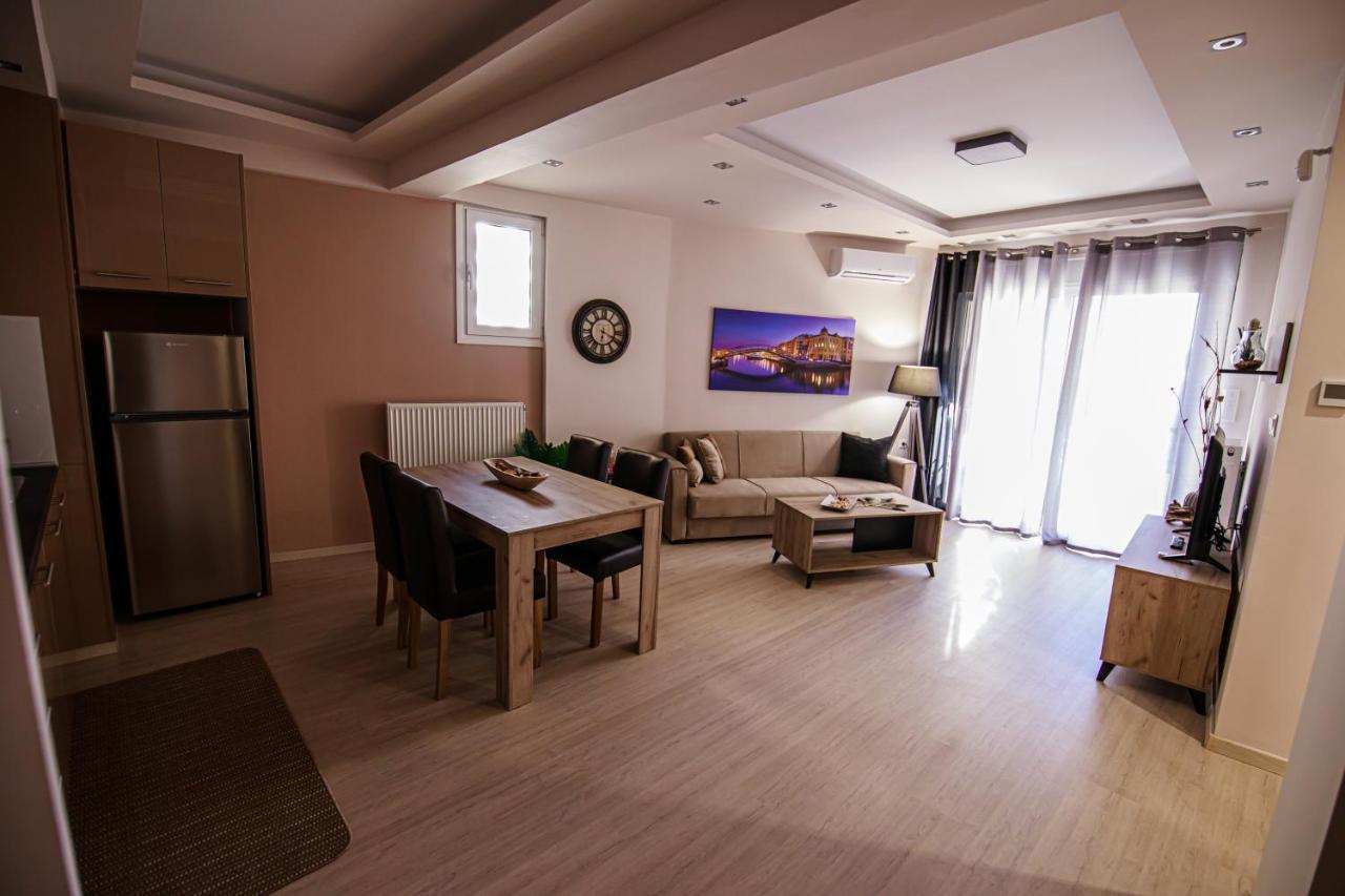 Helena'S Apartment Two Волос Екстериор снимка