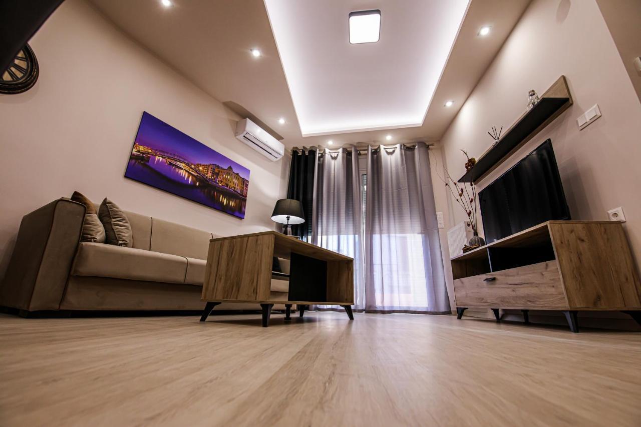 Helena'S Apartment Two Волос Екстериор снимка