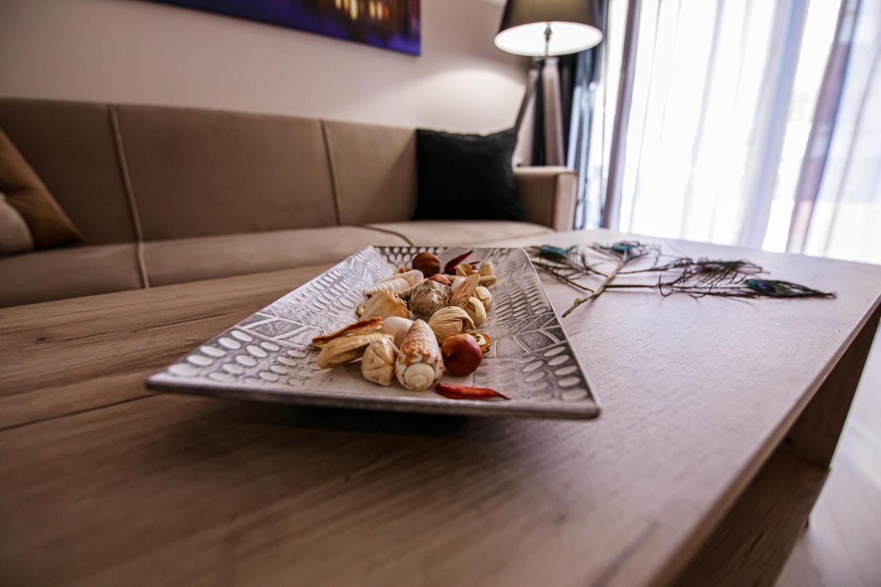 Helena'S Apartment Two Волос Екстериор снимка