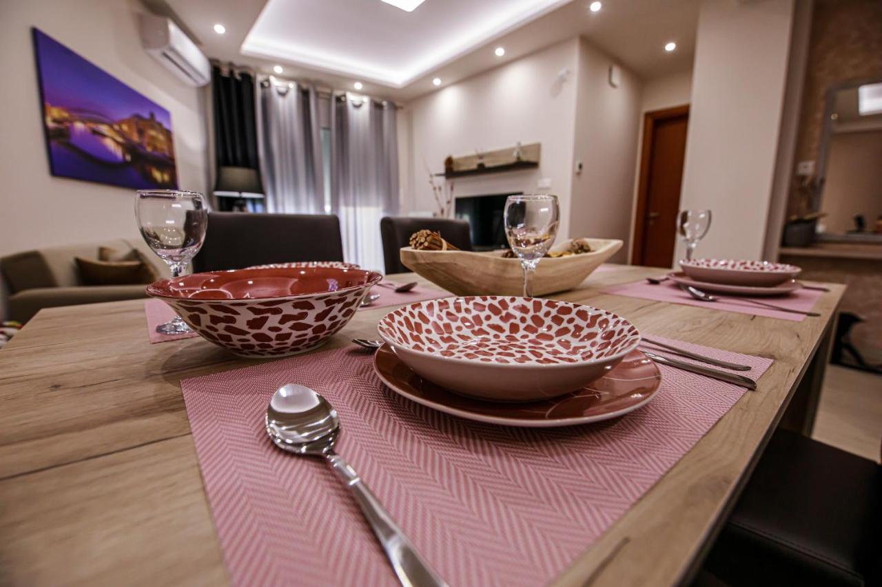 Helena'S Apartment Two Волос Екстериор снимка
