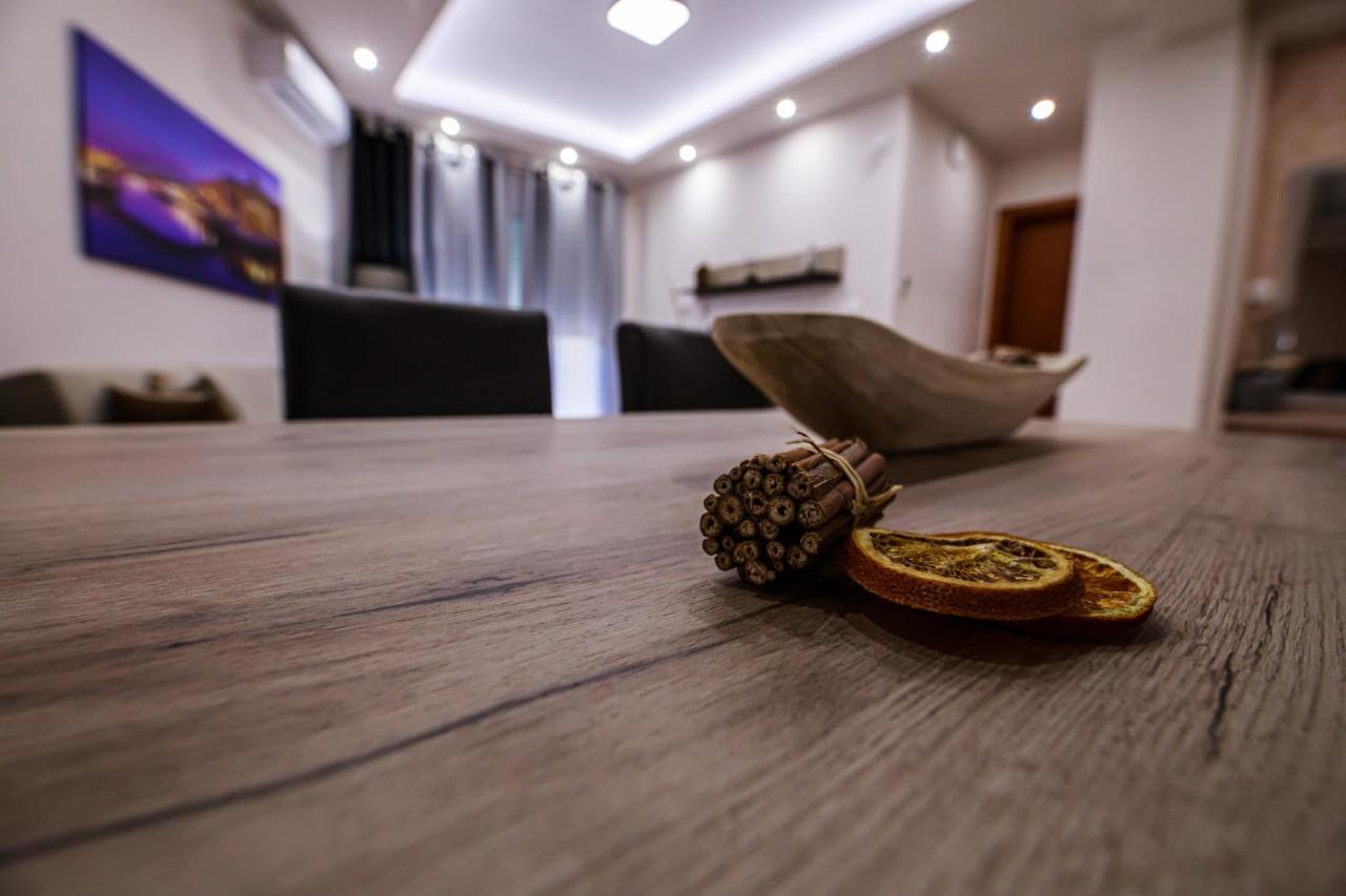Helena'S Apartment Two Волос Екстериор снимка